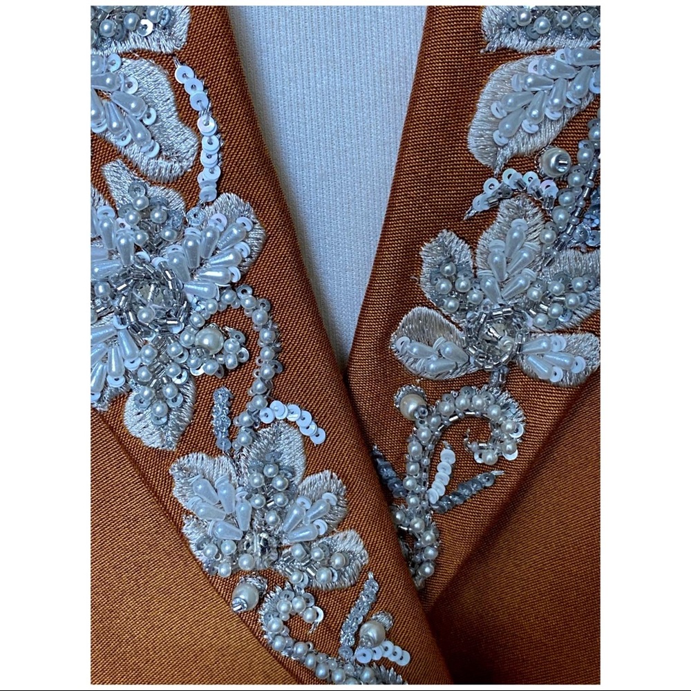 Double press crop hand embroidered jacket/coat - Picture 5 of 6